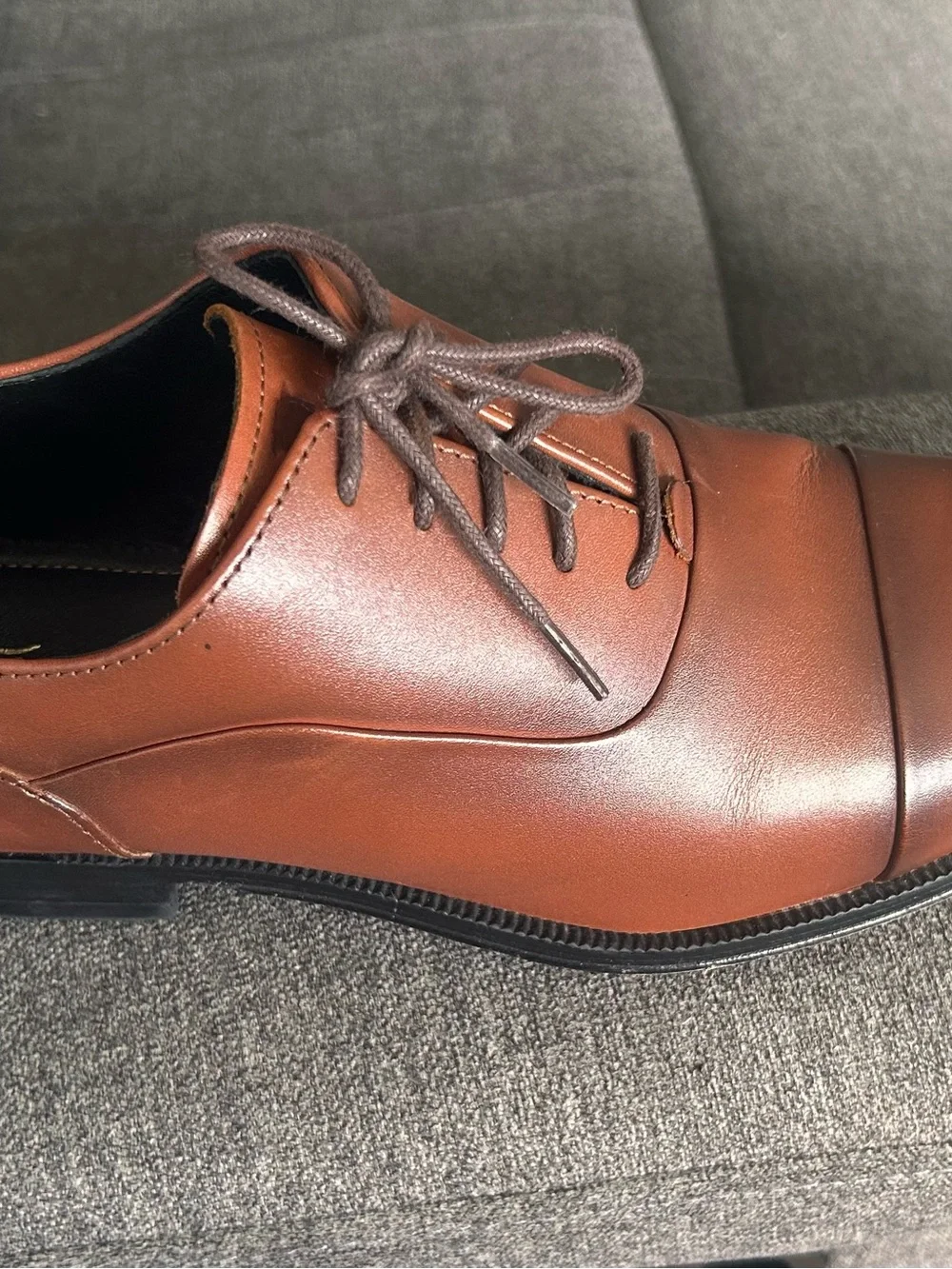 Florsheim Brown Leather Cap Toe Oxford Dress Shoes. Size 8.5M
